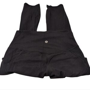 Lululemon Women’s Black Leggings – Size 6 • Stretch Yoga Pants with Side Pockets